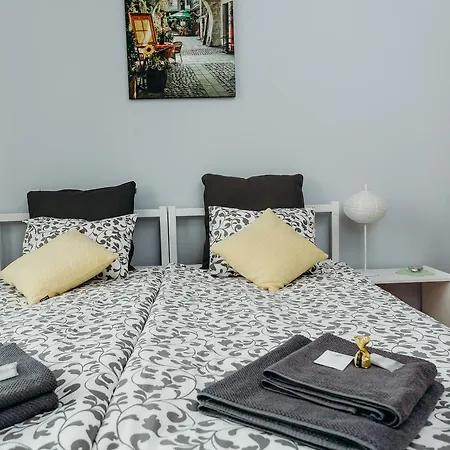 Grey Ii * ורוצלב